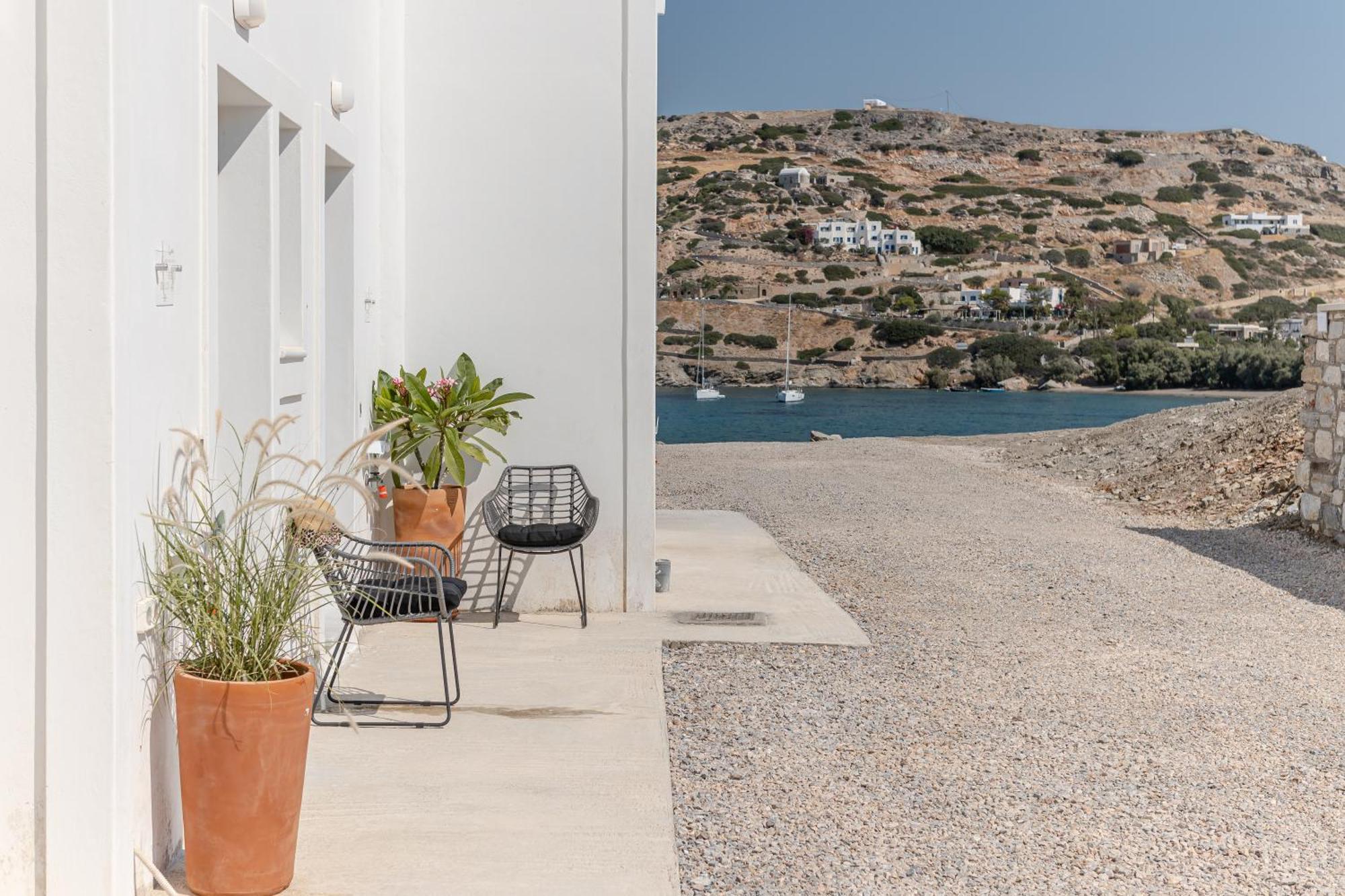 Porto Dema Luxury Suites Đảo Skhoinoussa Ngoại thất bức ảnh