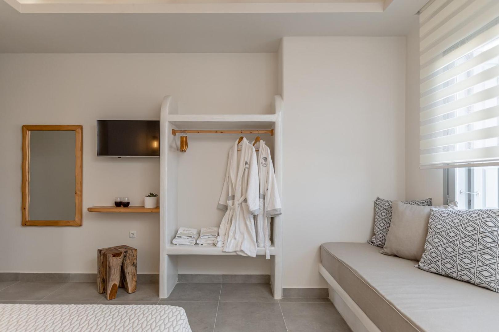 Porto Dema Luxury Suites Đảo Skhoinoussa Ngoại thất bức ảnh