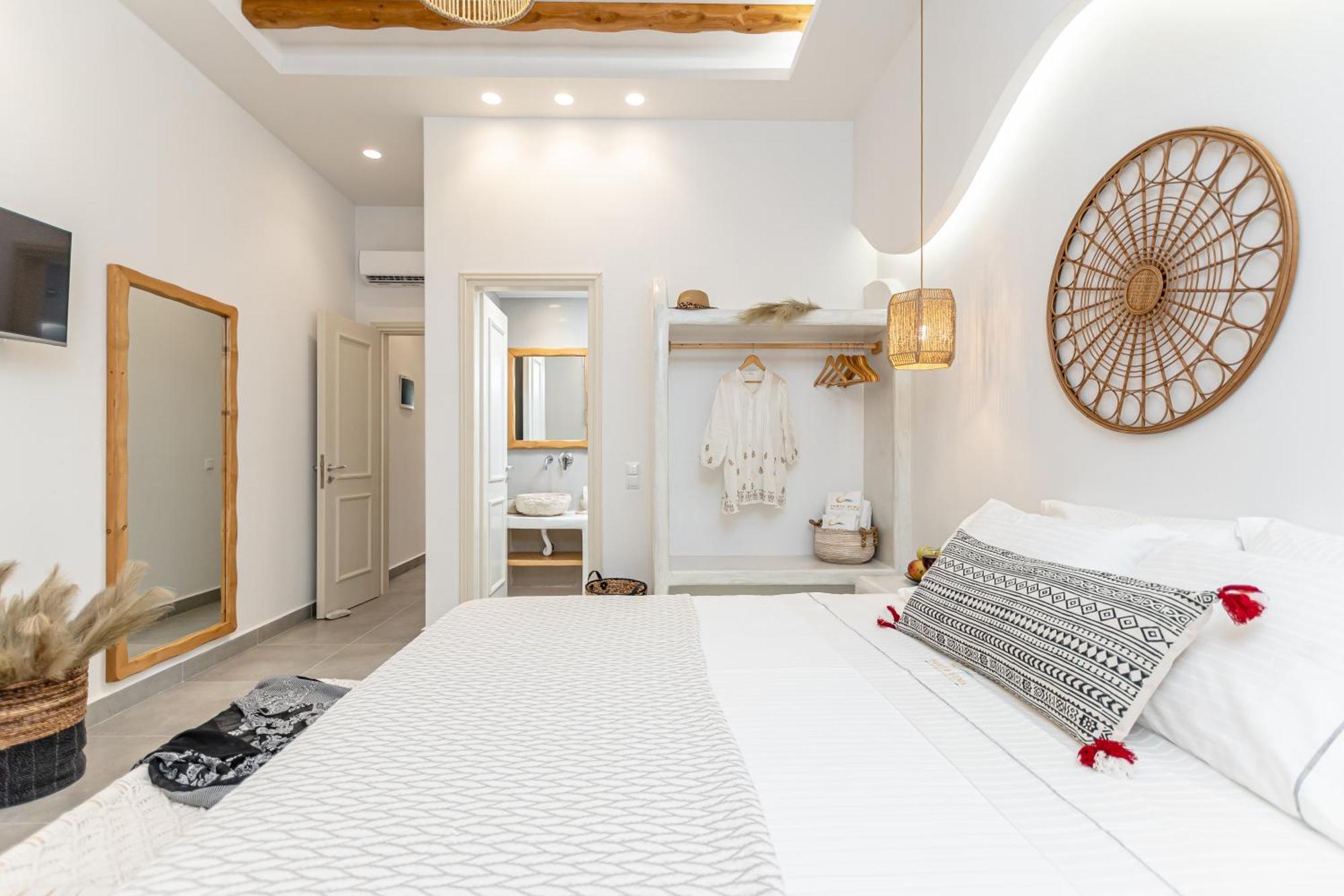 Porto Dema Luxury Suites Đảo Skhoinoussa Ngoại thất bức ảnh