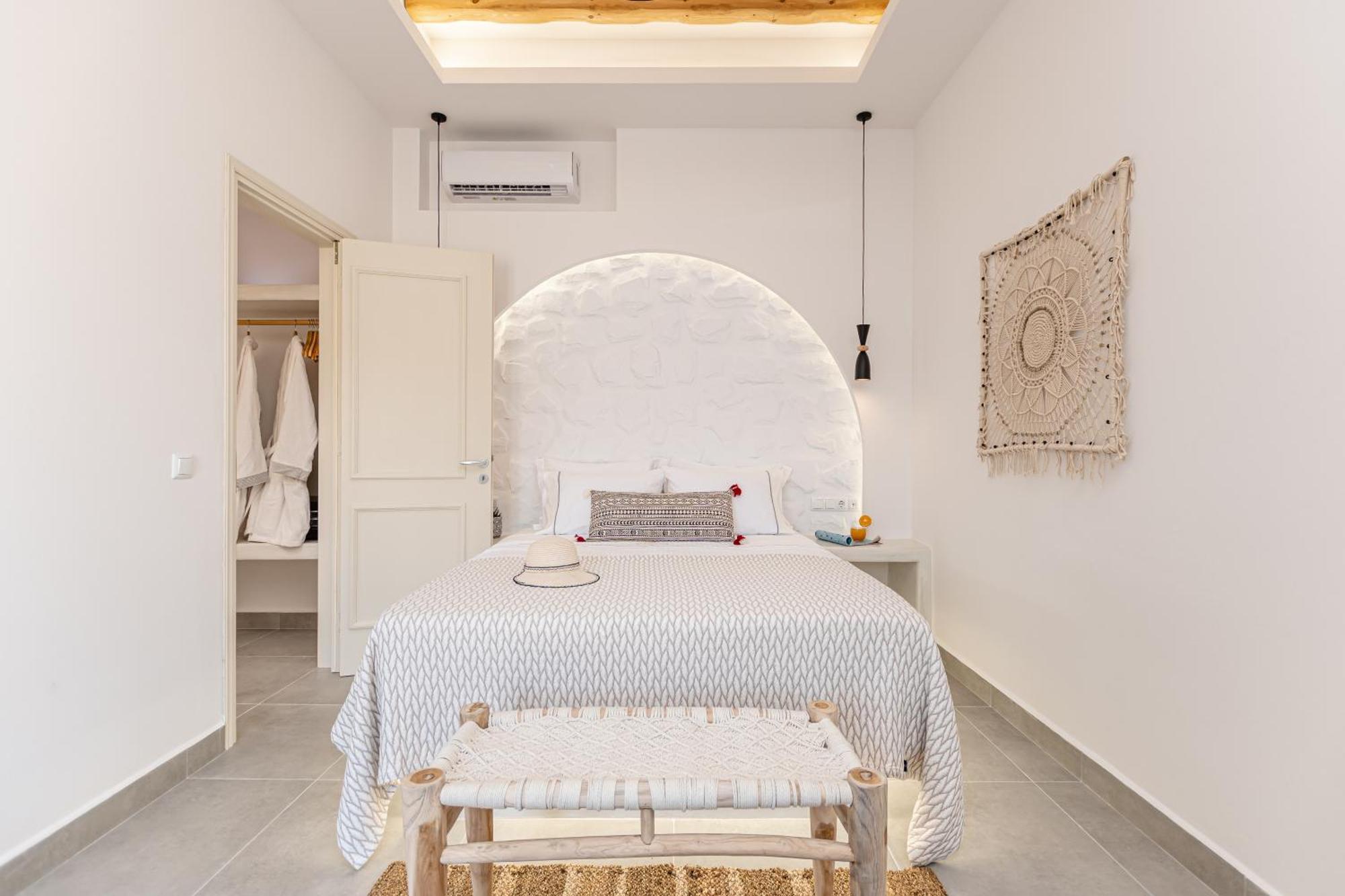 Porto Dema Luxury Suites Đảo Skhoinoussa Ngoại thất bức ảnh