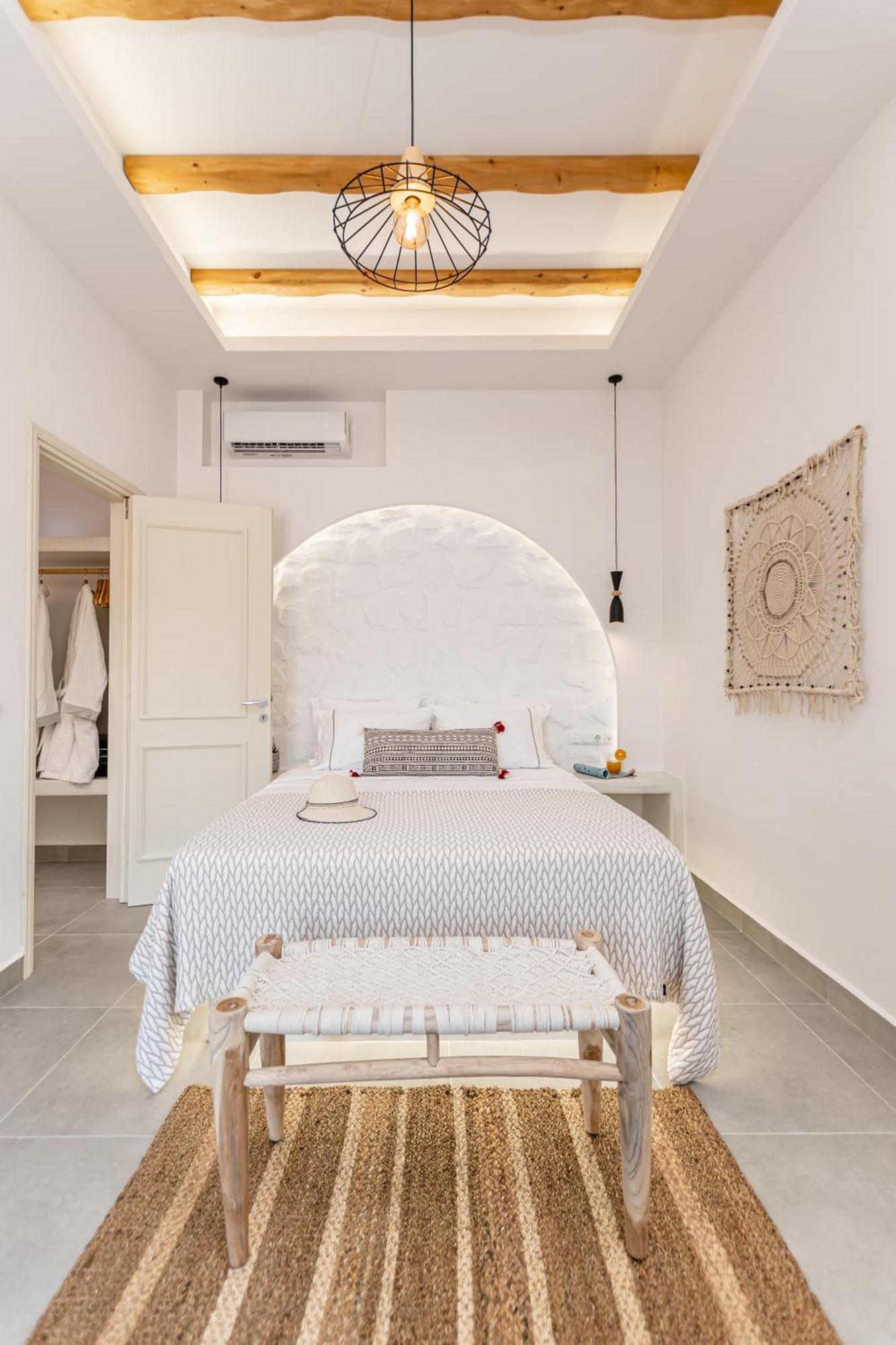 Porto Dema Luxury Suites Đảo Skhoinoussa Ngoại thất bức ảnh