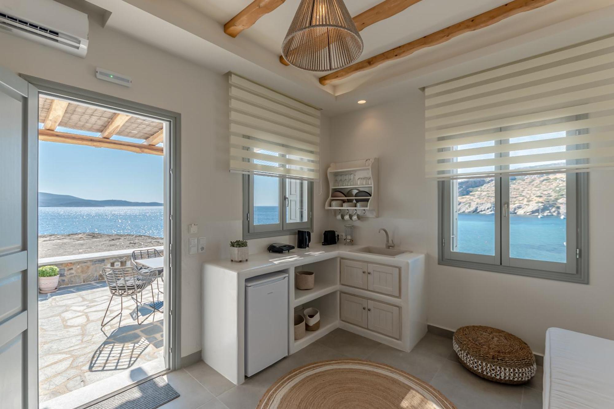 Porto Dema Luxury Suites Đảo Skhoinoussa Ngoại thất bức ảnh